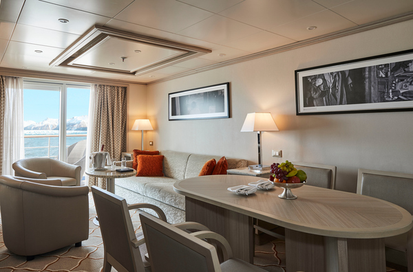 Silversea SILVER CLOUD Medallion Suite 0.jpg